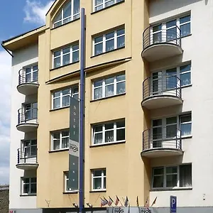 Szálloda Inos